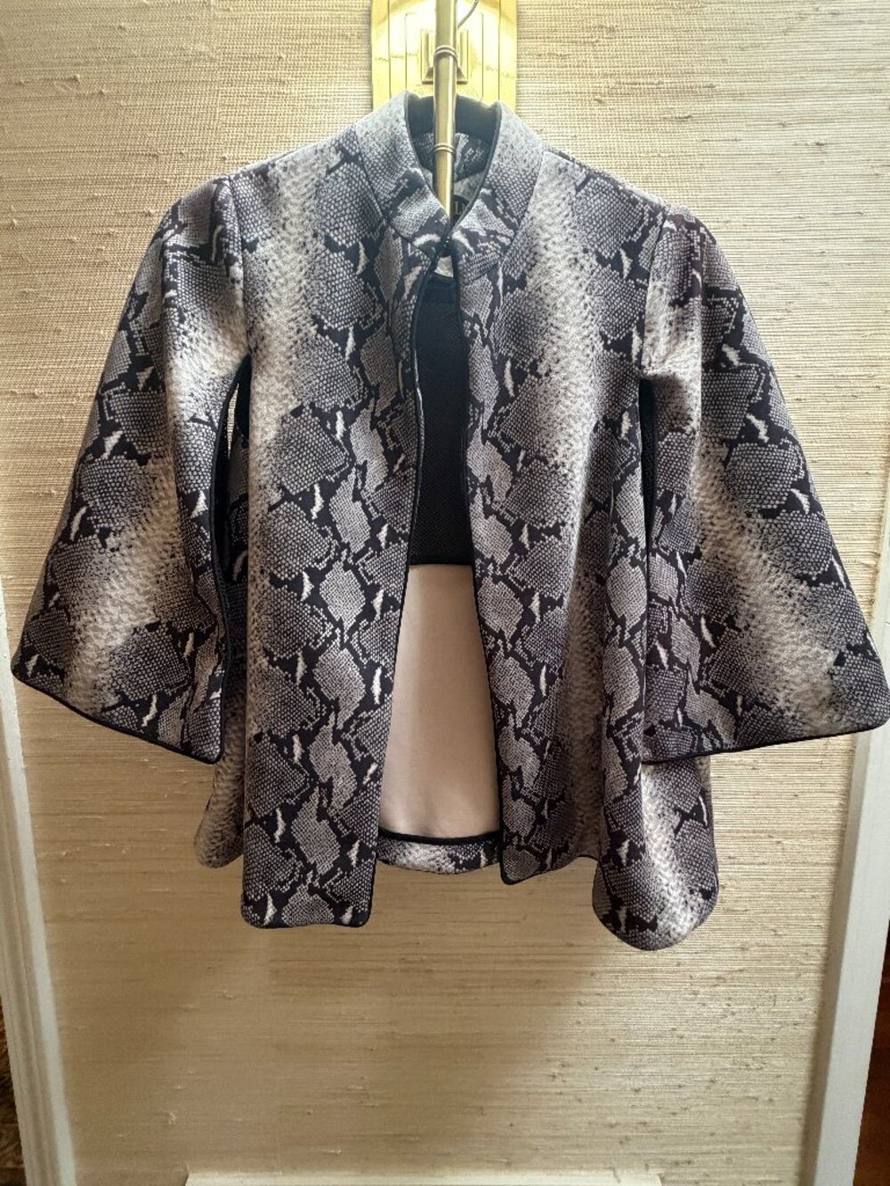 Jayley Collection Snakeskin Print Cape Jacket Kimono Black Gray